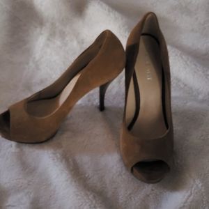 Tan heels